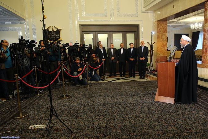 Rowhani podziękował w imieniu swoim i ajatollaha Aliego Chameneiego